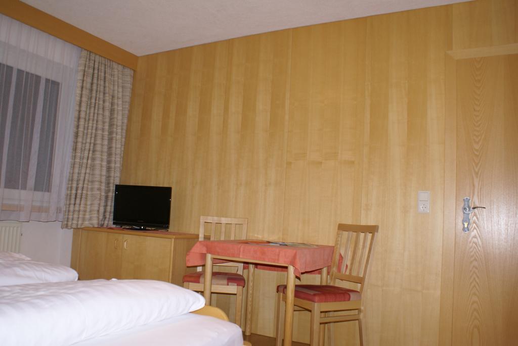 Gasthof Hirschen ヴェンス 部屋 写真